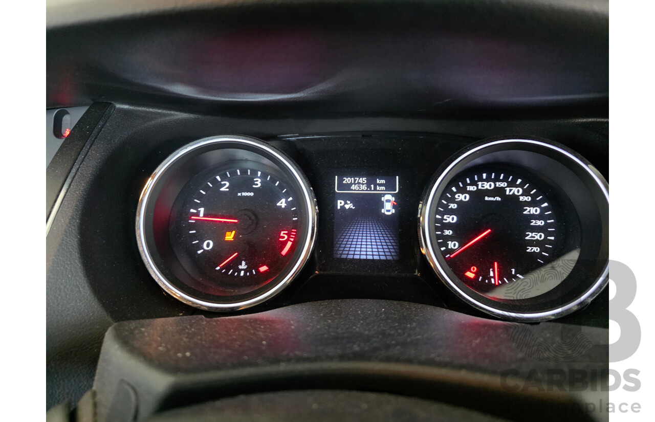 5/2012 Renault Latitude 2.0 dCi LUXE X43 4d Sedan White Turbo Diesel 2.0L