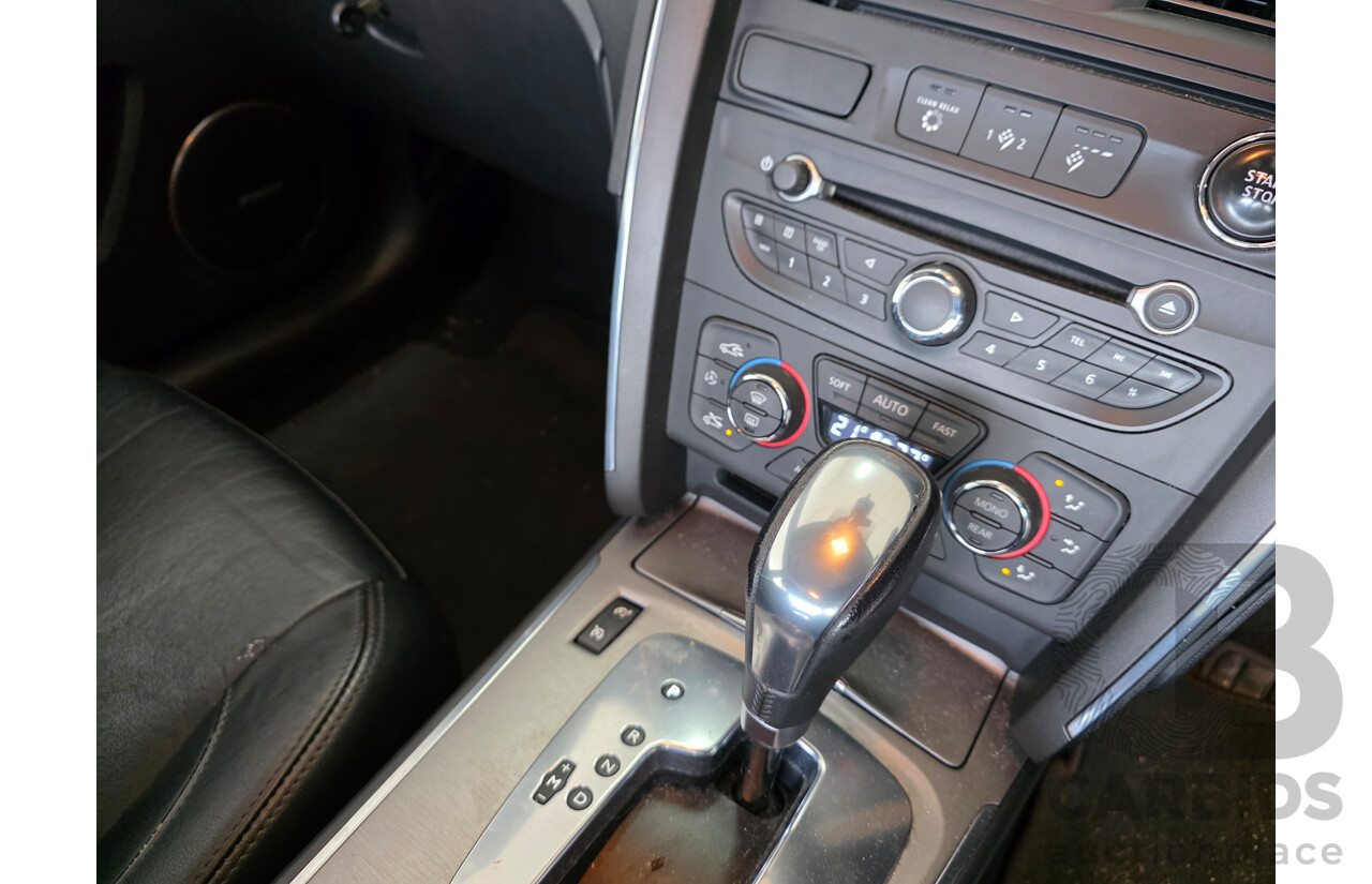 5/2012 Renault Latitude 2.0 dCi LUXE X43 4d Sedan White Turbo Diesel 2.0L