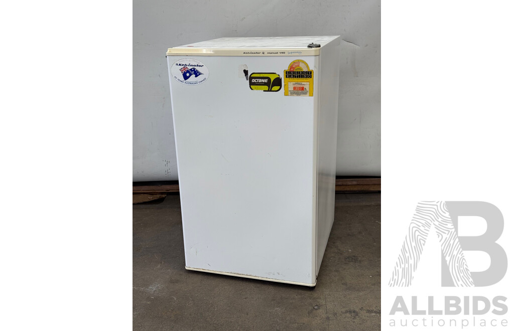 Kelvinator Manual 140 Ltr Bar Fridge