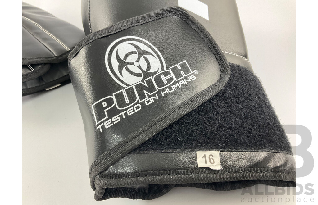Pair of Black Punch Boxing Gloves - Size 16