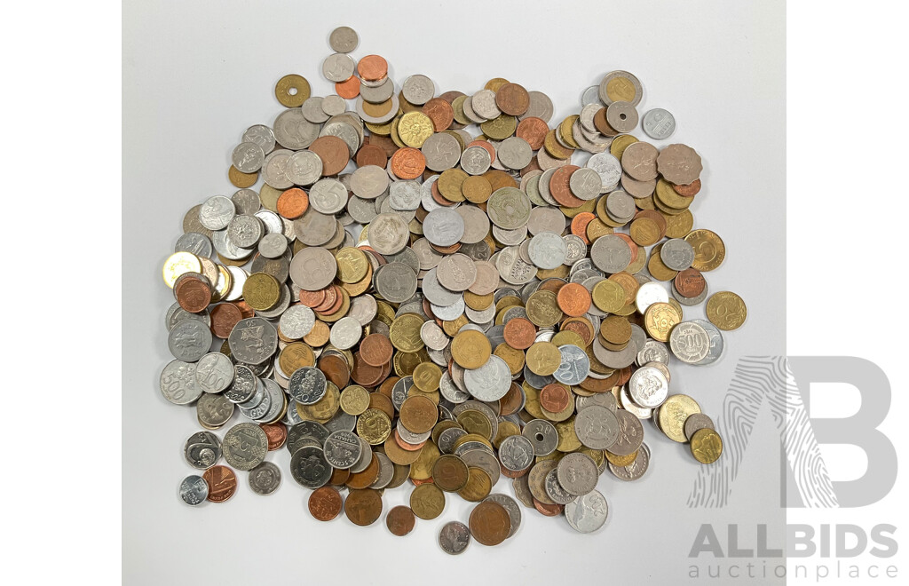 Collection of International Coins Including Thailand, Slovenia, Euro, Netherlands, Romania, New Zealand, India and More - Approximately 2.1 Kilograms