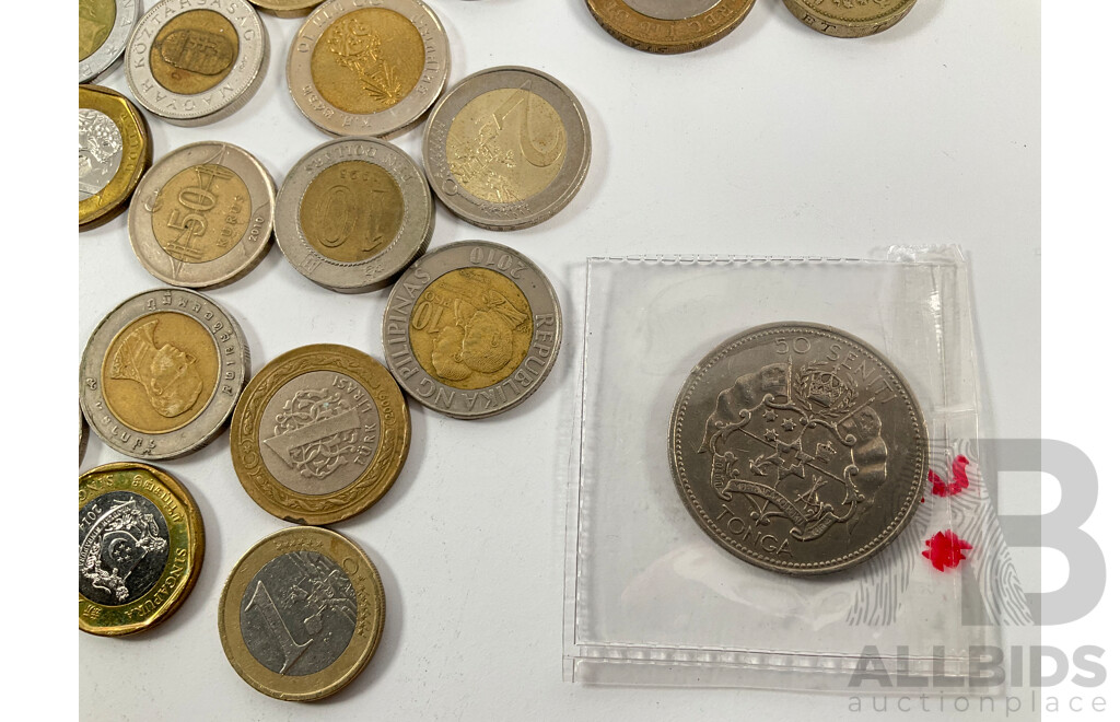 Collection of Great Britain One and Two Pound Coins with Twenty Six Bimetallic Coins Including Euro, Italy, Singapore, Thailand