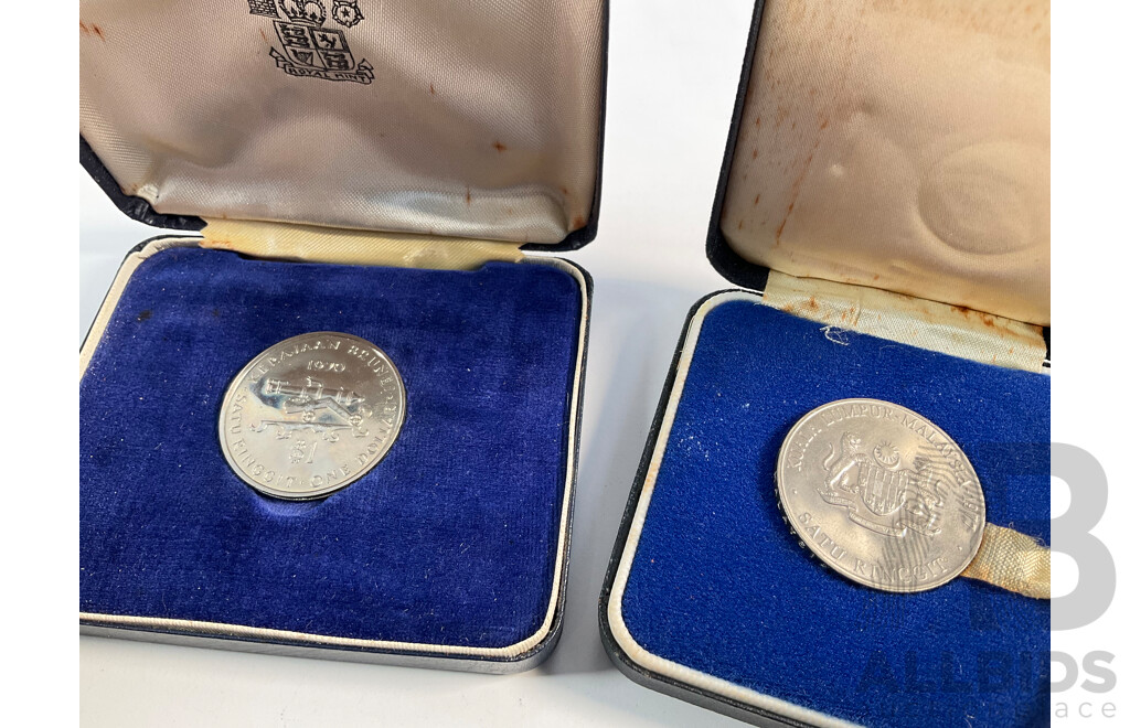 Collection of Coins, Stamps and Medals Including New Zealand 2018 Coloured Fifty Cents, War Memorial Flanders Field, 1986 Haley's Comet, Samoa 1976 One Dollar, 1984 Olympics, World Expo 1988................