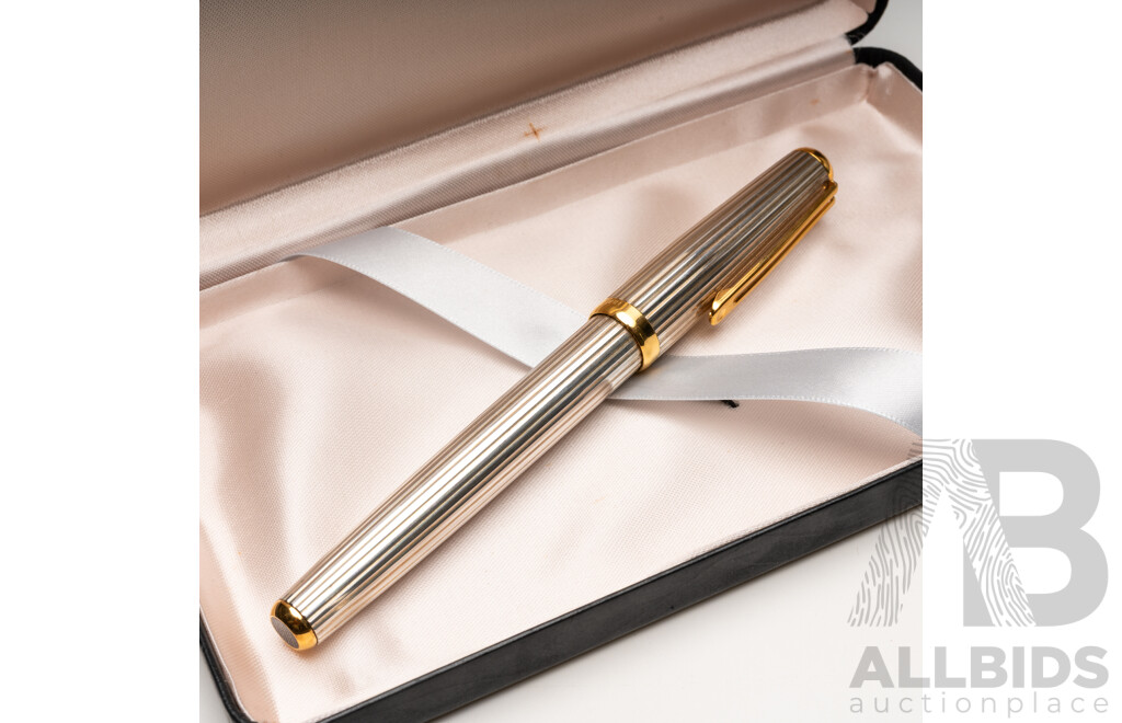 Sterling Silver Inoxcrom 1st Qual Fountain Pen, with Original Presentation Box, 45.08 Grams