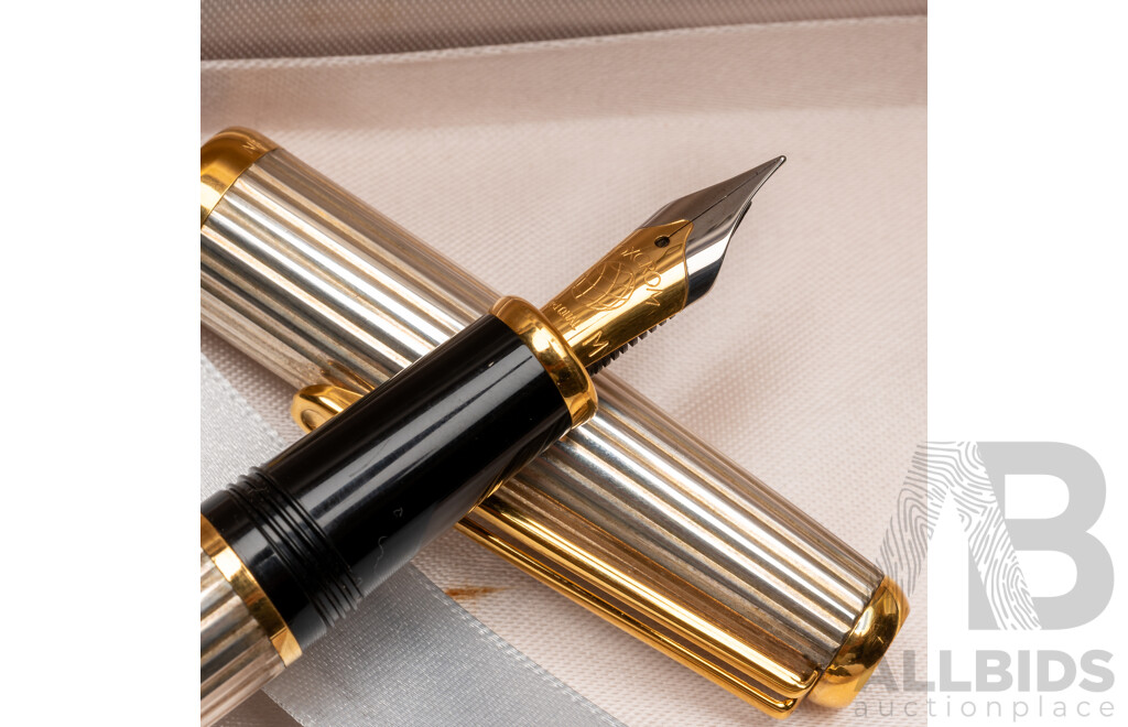 Sterling Silver Inoxcrom 1st Qual Fountain Pen, with Original Presentation Box, 45.08 Grams