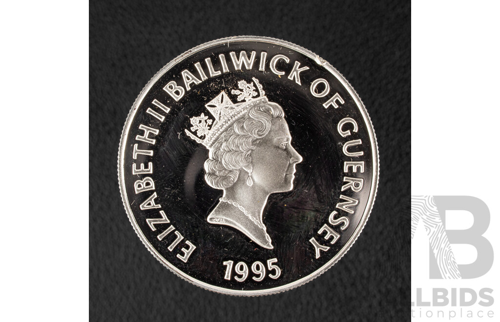 Guernsey 1995 Silver Five Pound Coin, Queen Mother, 95th Birthday of Queen Elizabeth the Queen Mother .925 Silver