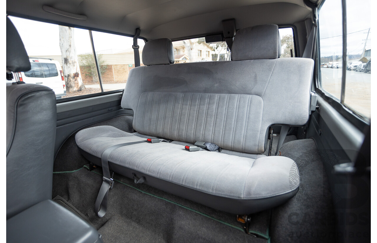 10/1994 Nissan Patrol ST SWB Series 2 (4x4) KY60 GQ 2d Hardtop Big Red / Desert Sand 4.2L