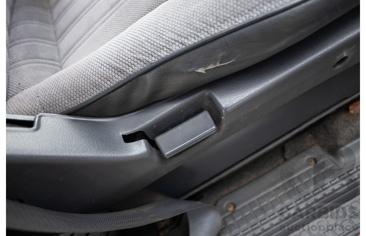 10/1994 Nissan Patrol ST SWB Series 2 (4x4) KY60 GQ 2d Hardtop Big Red / Desert Sand 4.2L