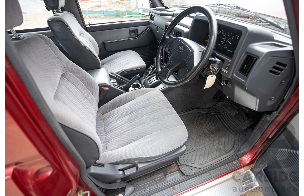 10/1994 Nissan Patrol ST SWB Series 2 (4x4) KY60 GQ 2d Hardtop Big Red / Desert Sand 4.2L