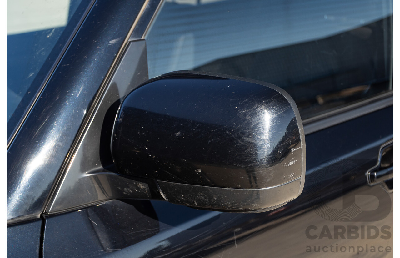 9/2010 Mitsubishi Pajero Platinum Edition NT MY10 4d Wagon Pearl Black Turbo Diesel 3.2L - 7 Seats