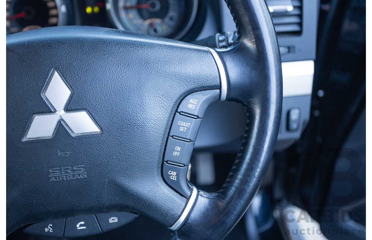9/2010 Mitsubishi Pajero Platinum Edition NT MY10 4d Wagon Pearl Black Turbo Diesel 3.2L - 7 Seats