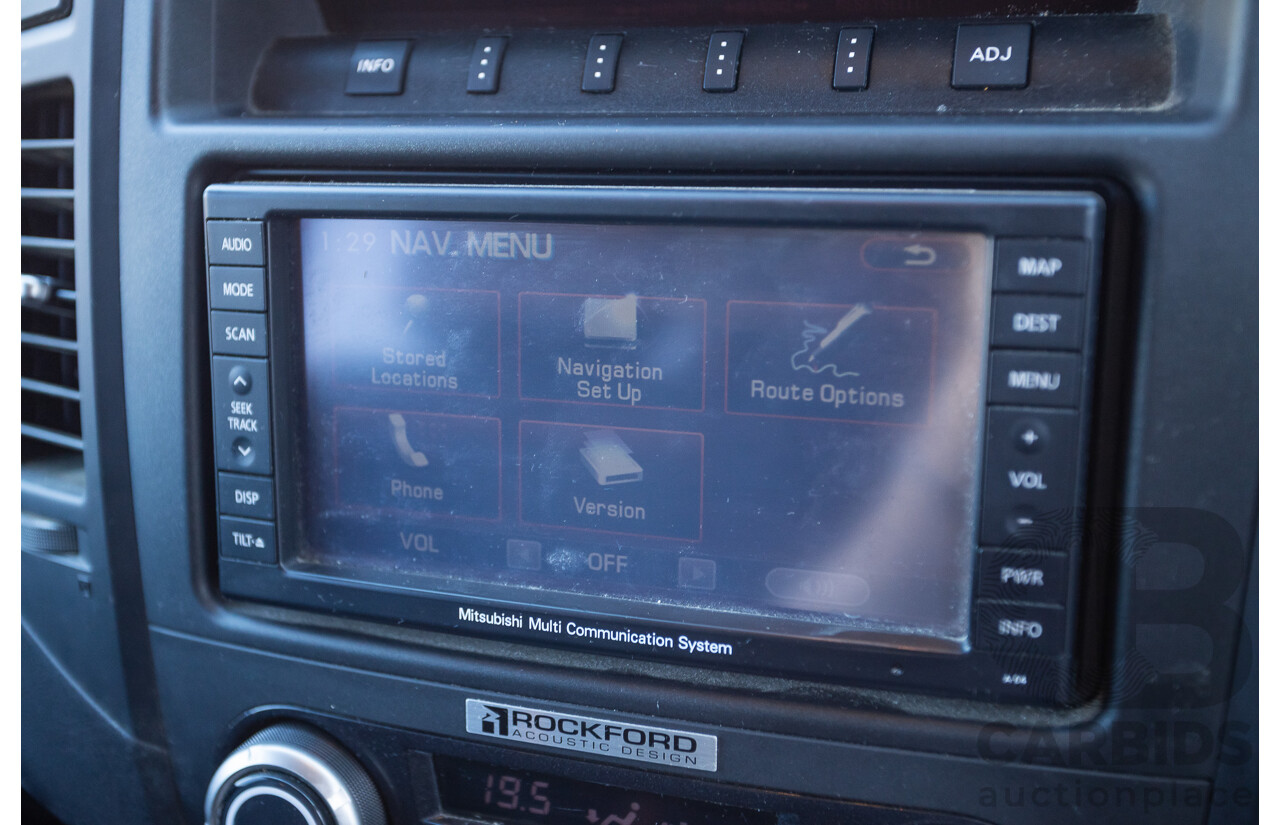 9/2010 Mitsubishi Pajero Platinum Edition NT MY10 4d Wagon Pearl Black Turbo Diesel 3.2L - 7 Seats