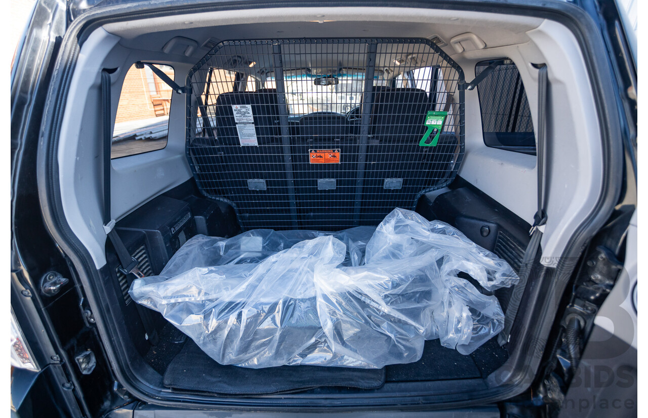 9/2010 Mitsubishi Pajero Platinum Edition NT MY10 4d Wagon Pearl Black Turbo Diesel 3.2L - 7 Seats