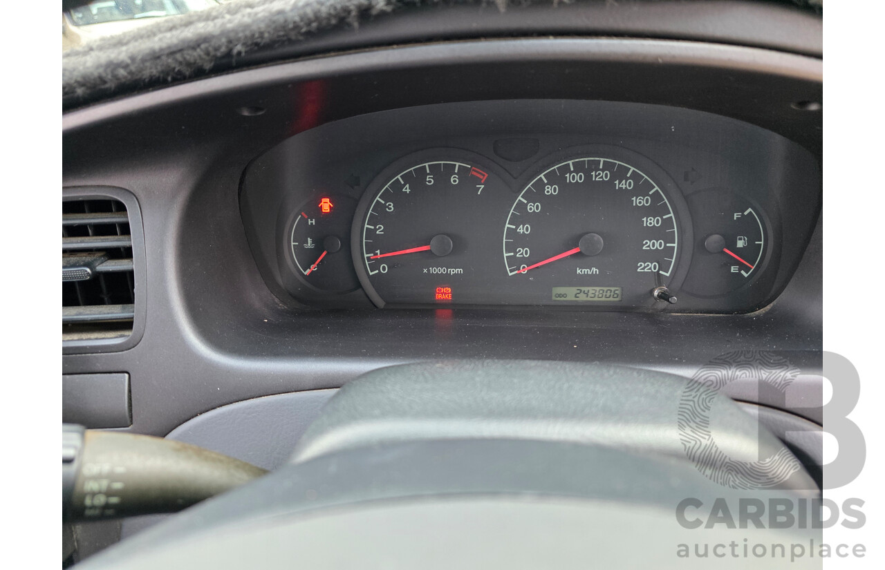 6/2001 Hyundai Elantra GLS XD 5d Hatchback White 2.0L
