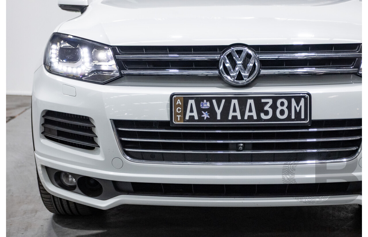 07/2014 Volkswagen Touareg V8 TDI R-LINE (AWD) 7P MY14 4D Wagon Pure White Turbo Diesel 4.1L