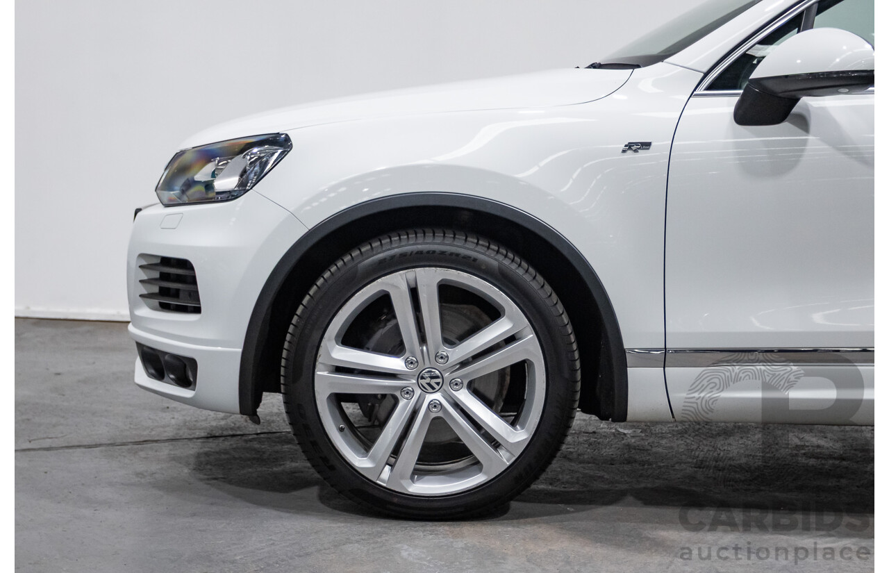 07/2014 Volkswagen Touareg V8 TDI R-LINE (AWD) 7P MY14 4D Wagon Pure White Turbo Diesel 4.1L