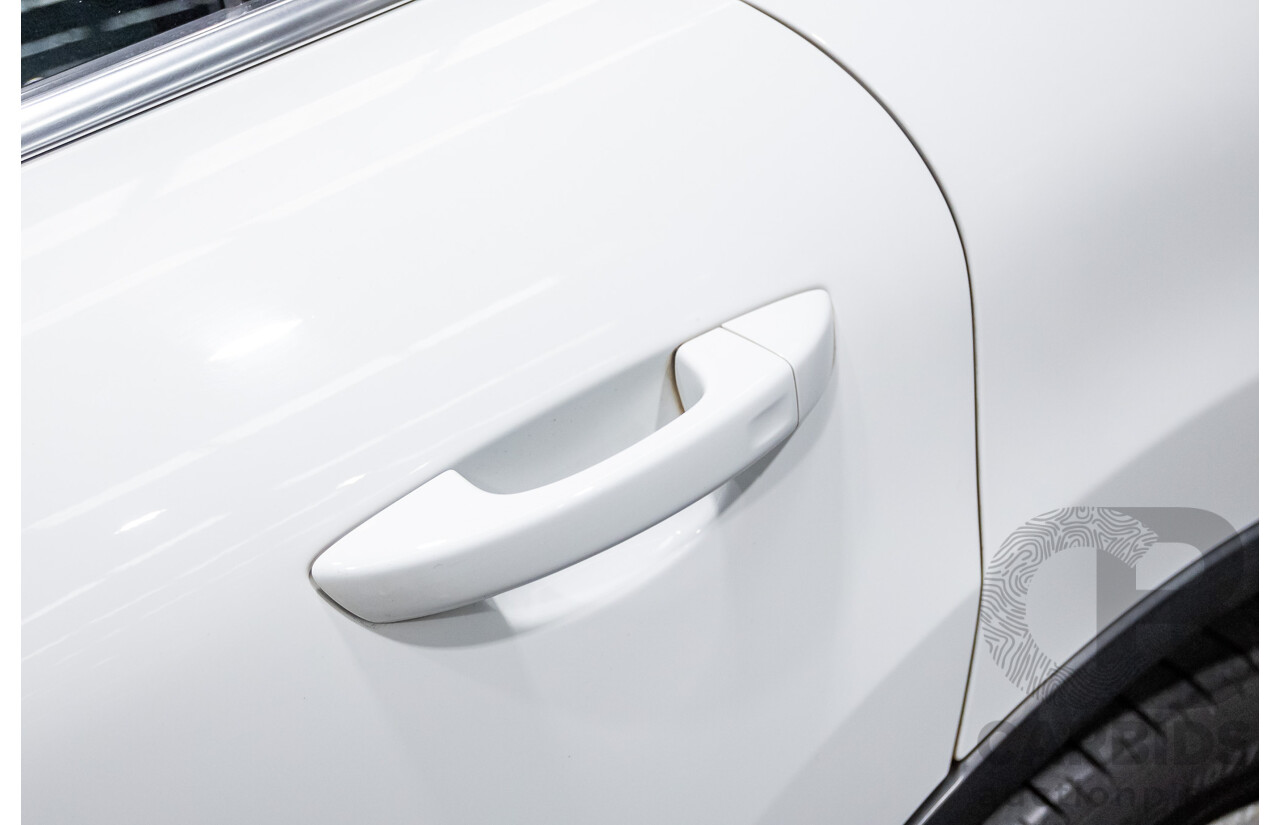 07/2014 Volkswagen Touareg V8 TDI R-LINE (AWD) 7P MY14 4D Wagon Pure White Turbo Diesel 4.1L