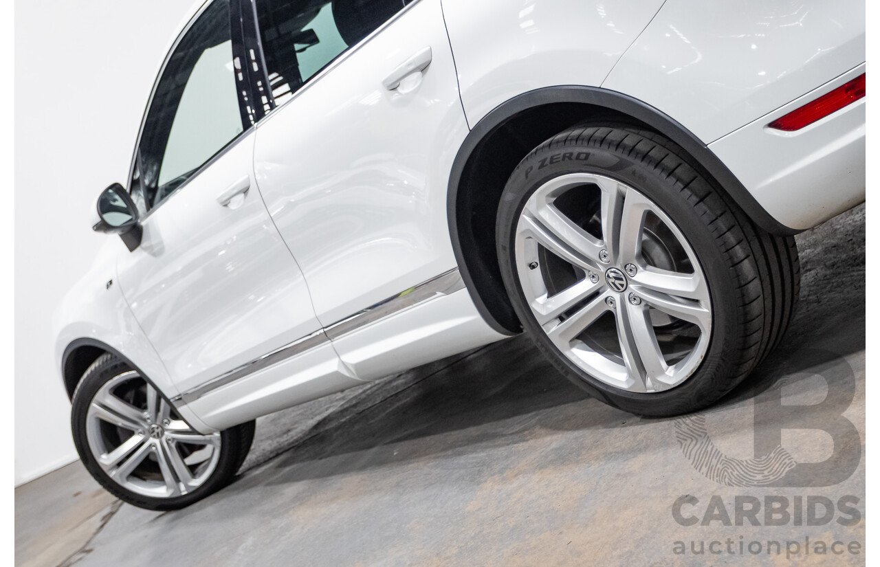 07/2014 Volkswagen Touareg V8 TDI R-LINE (AWD) 7P MY14 4D Wagon Pure White Turbo Diesel 4.1L