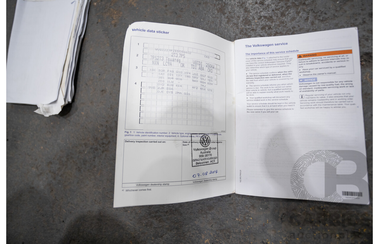 07/2014 Volkswagen Touareg V8 TDI R-LINE (AWD) 7P MY14 4D Wagon Pure White Turbo Diesel 4.1L