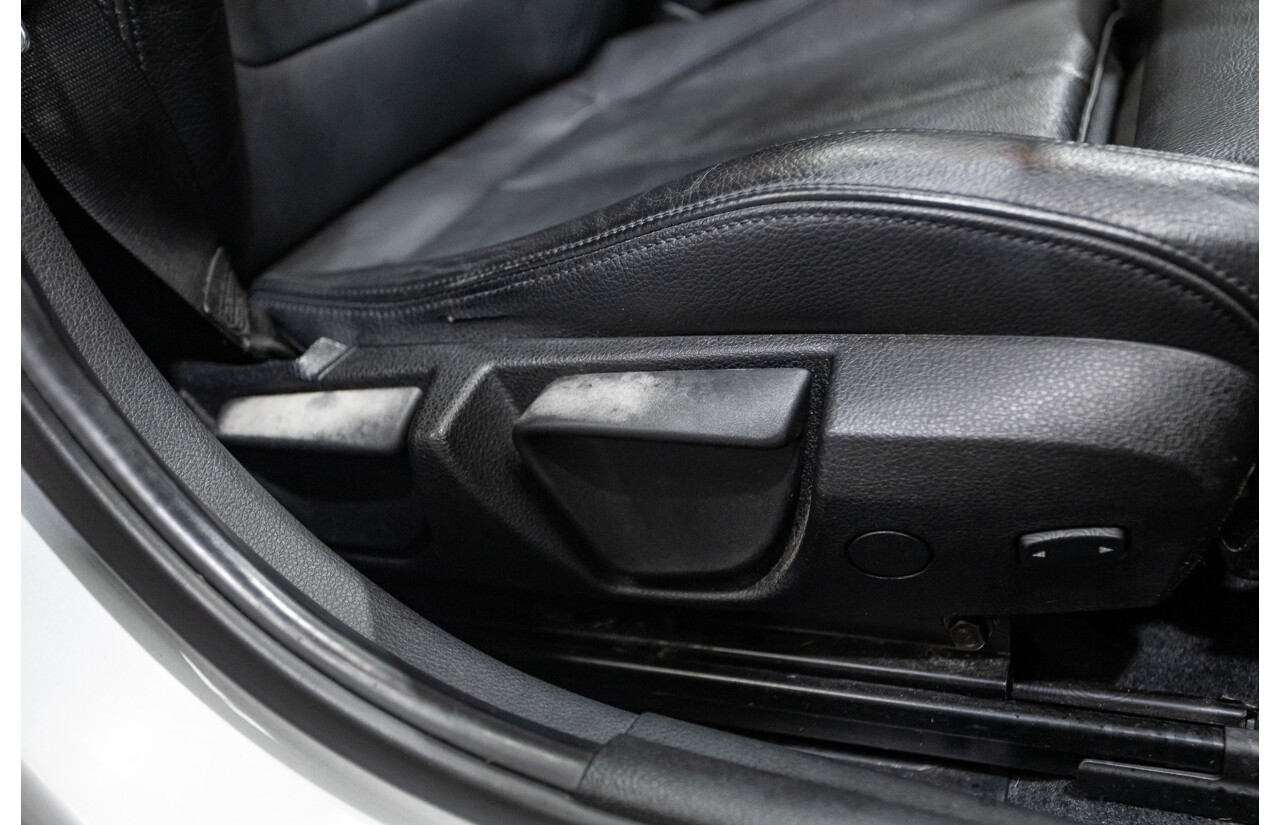 8/2013 BMW 118i F20 M-Sport MY13 5d Hatchback Glacier Silver Turbo 1.6L