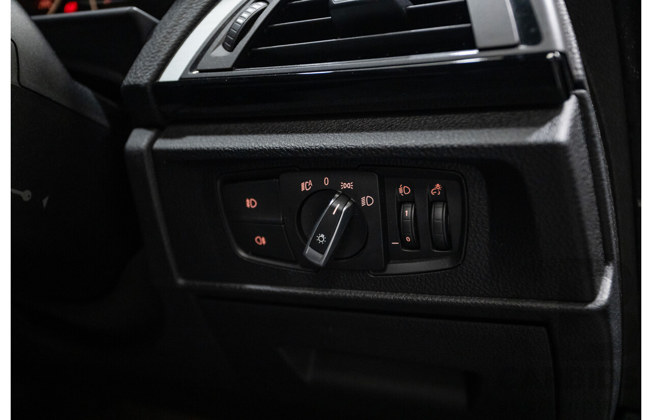 8/2013 BMW 118i F20 M-Sport MY13 5d Hatchback Glacier Silver Turbo 1.6L