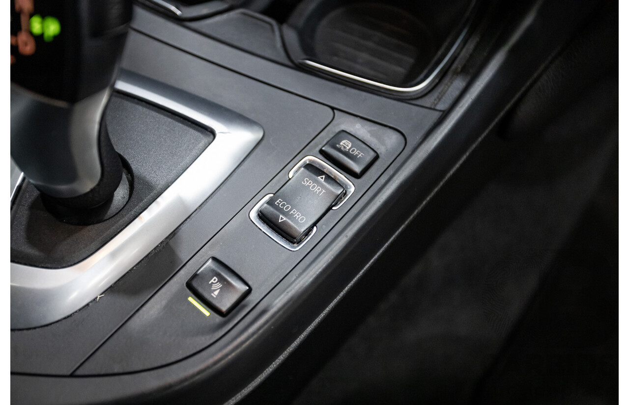 8/2013 BMW 118i F20 M-Sport MY13 5d Hatchback Glacier Silver Turbo 1.6L