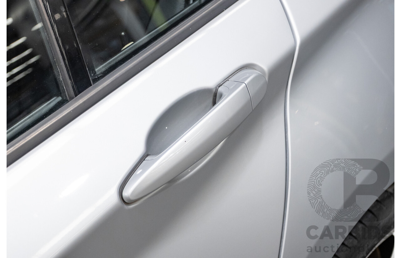8/2013 BMW 118i F20 M-Sport MY13 5d Hatchback Glacier Silver Turbo 1.6L