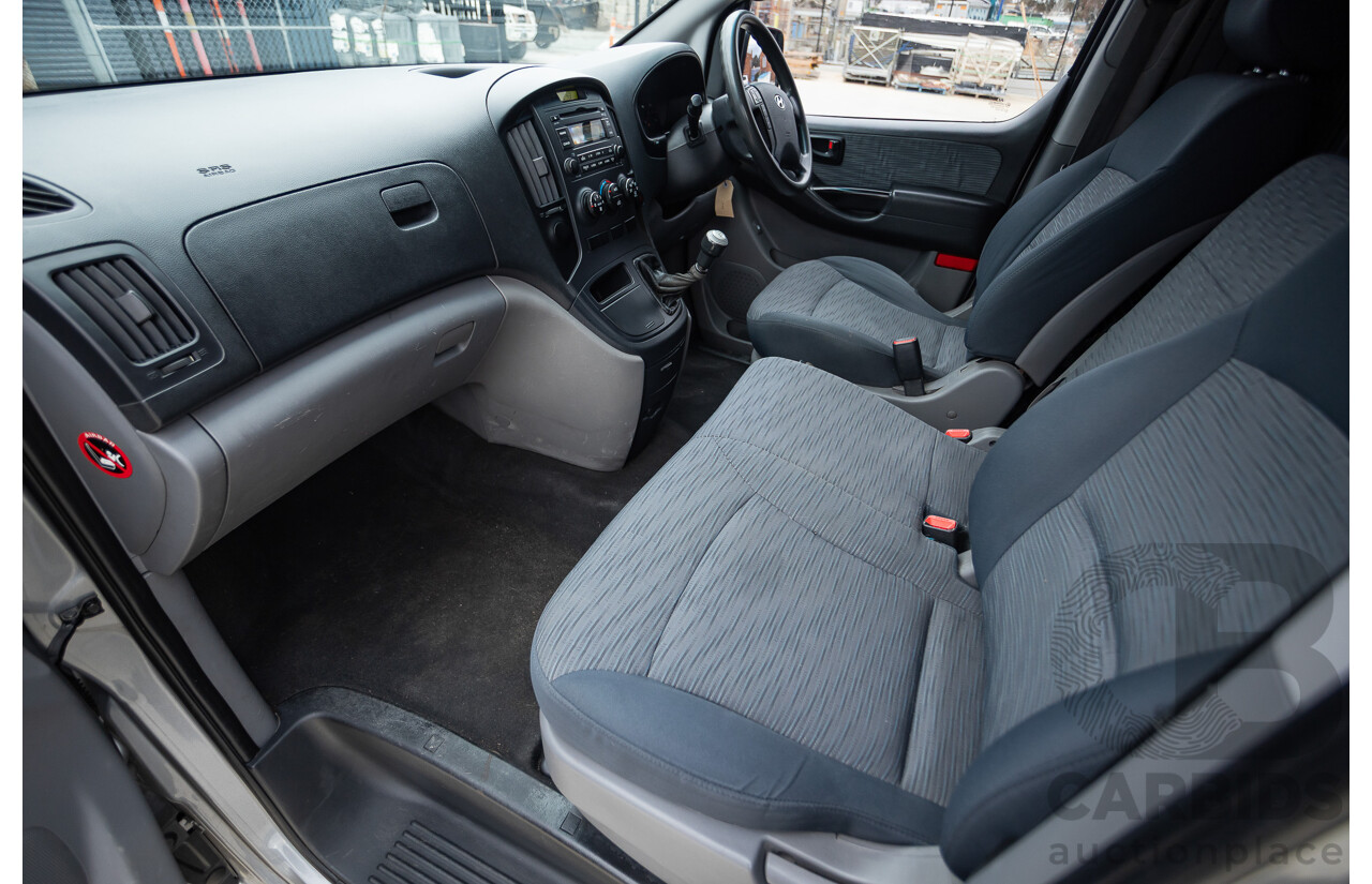 8/2011 Hyundai iLoad TQ MY11 4d Van Hyper Silver Metallic Turbo Diesel 2.5L