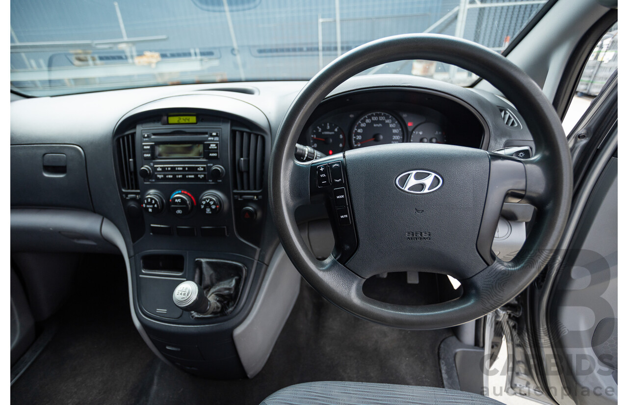 8/2011 Hyundai iLoad TQ MY11 4d Van Hyper Silver Metallic Turbo Diesel 2.5L