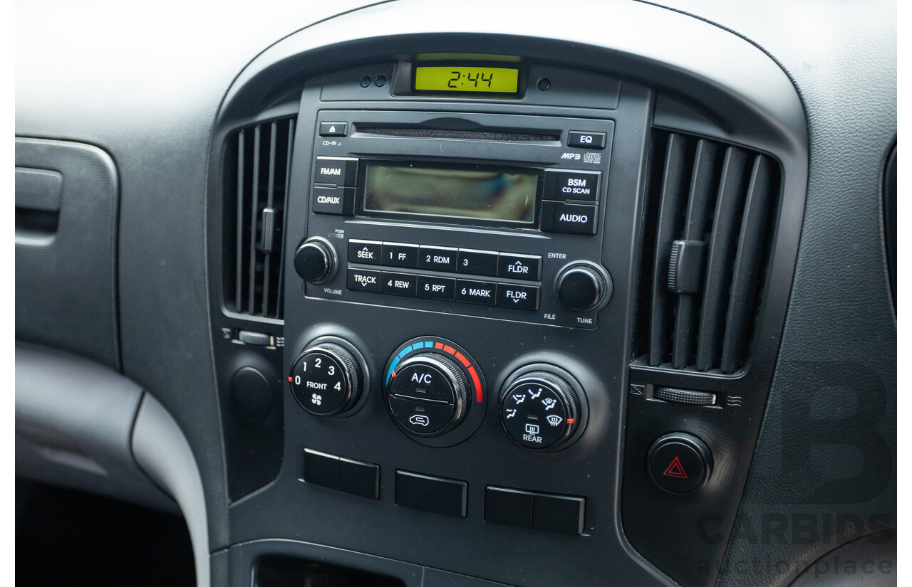 8/2011 Hyundai iLoad TQ MY11 4d Van Hyper Silver Metallic Turbo Diesel 2.5L