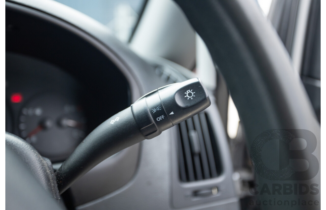 8/2011 Hyundai iLoad TQ MY11 4d Van Hyper Silver Metallic Turbo Diesel 2.5L