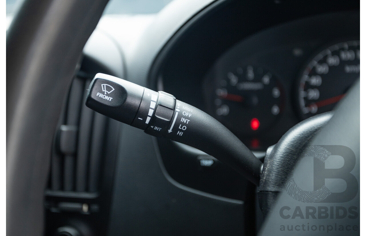 8/2011 Hyundai iLoad TQ MY11 4d Van Hyper Silver Metallic Turbo Diesel 2.5L