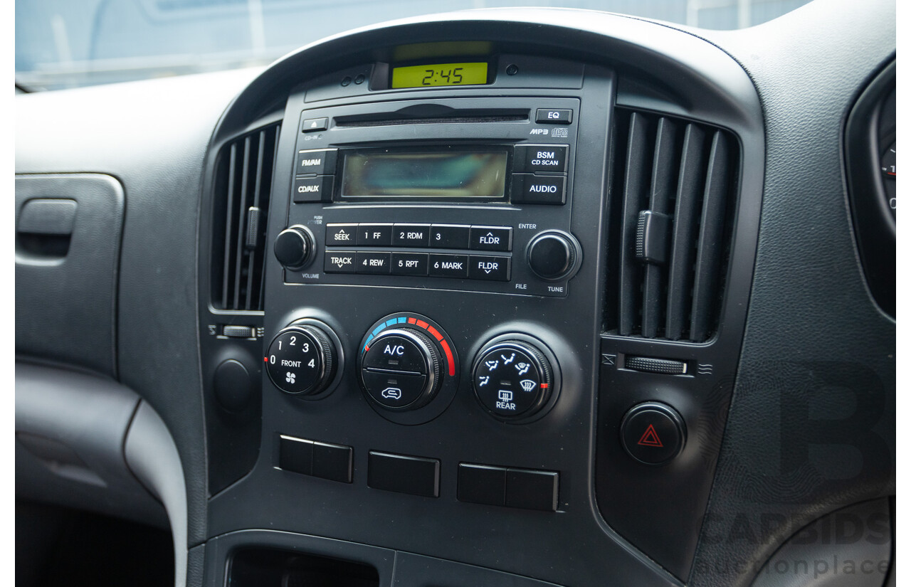 8/2011 Hyundai iLoad TQ MY11 4d Van Hyper Silver Metallic Turbo Diesel 2.5L