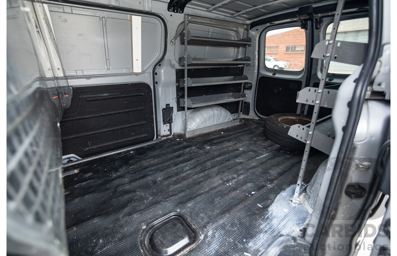 8/2011 Hyundai iLoad TQ MY11 4d Van Hyper Silver Metallic Turbo Diesel 2.5L