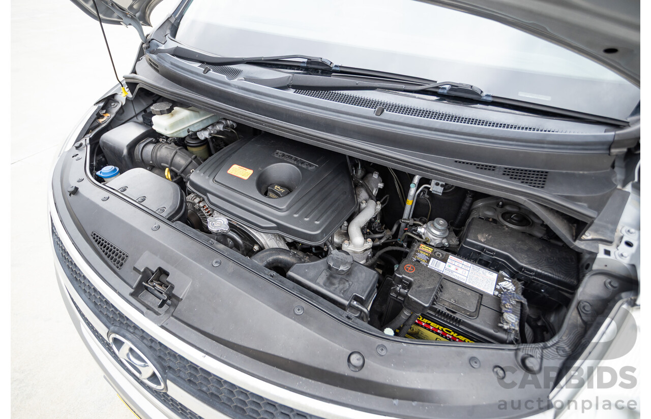 8/2011 Hyundai iLoad TQ MY11 4d Van Hyper Silver Metallic Turbo Diesel 2.5L