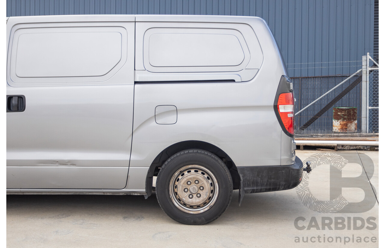 8/2011 Hyundai iLoad TQ MY11 4d Van Hyper Silver Metallic Turbo Diesel 2.5L