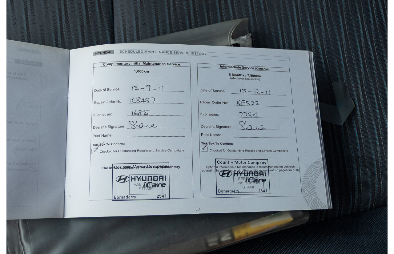 8/2011 Hyundai iLoad TQ MY11 4d Van Hyper Silver Metallic Turbo Diesel 2.5L