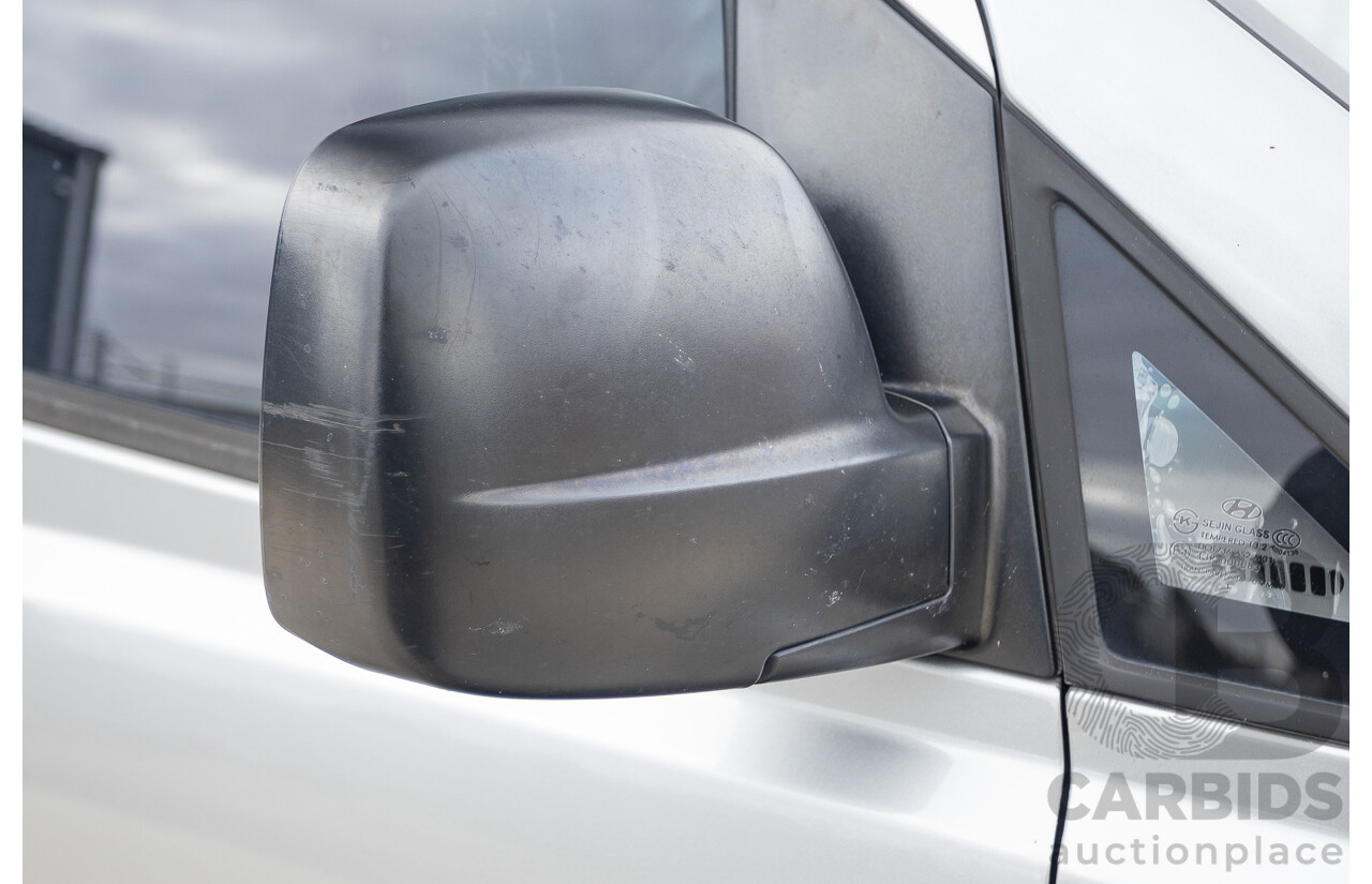 8/2011 Hyundai iLoad TQ MY11 4d Van Hyper Silver Metallic Turbo Diesel 2.5L