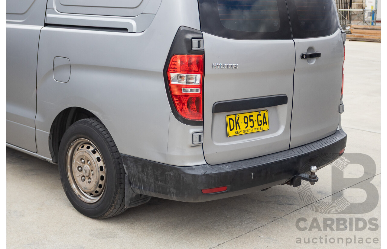 8/2011 Hyundai iLoad TQ MY11 4d Van Hyper Silver Metallic Turbo Diesel 2.5L