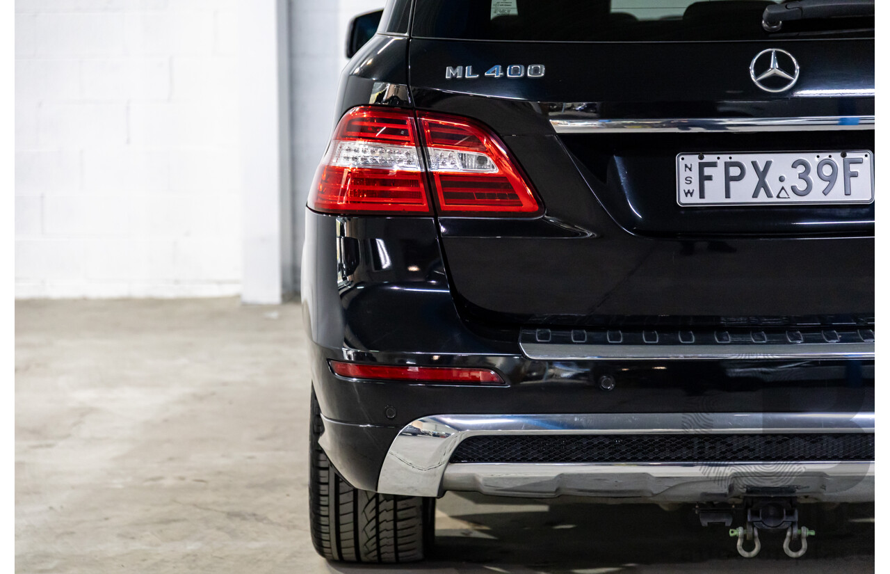 10/2014 Mercedes-Benz ML400 AMG Package (4x4) 166 MY14 4d Wagon Black Obsidian Metallic Twin Turbo V6 3.0L