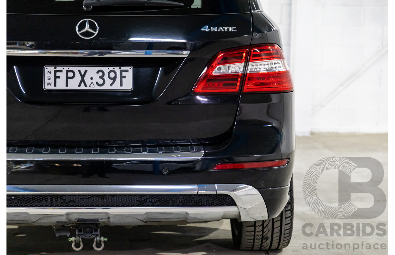 10/2014 Mercedes-Benz ML400 AMG Package (4x4) 166 MY14 4d Wagon Black Obsidian Metallic Twin Turbo V6 3.0L