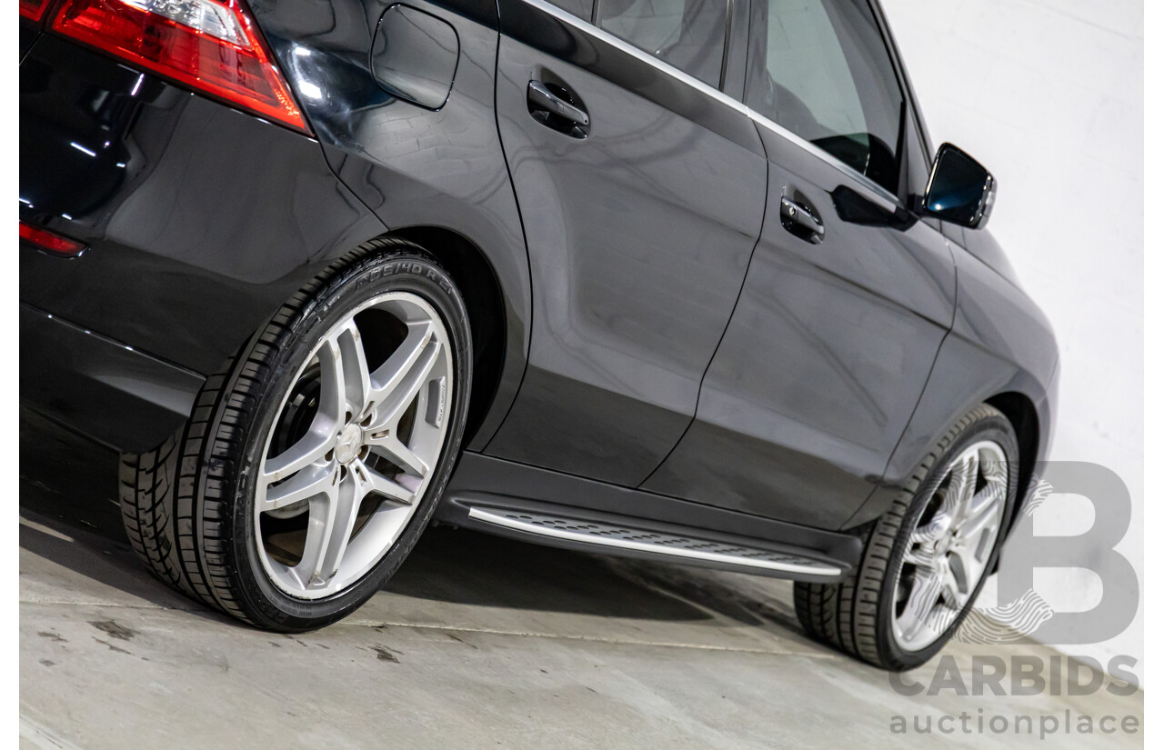10/2014 Mercedes-Benz ML400 AMG Package (4x4) 166 MY14 4d Wagon Black Obsidian Metallic Twin Turbo V6 3.0L