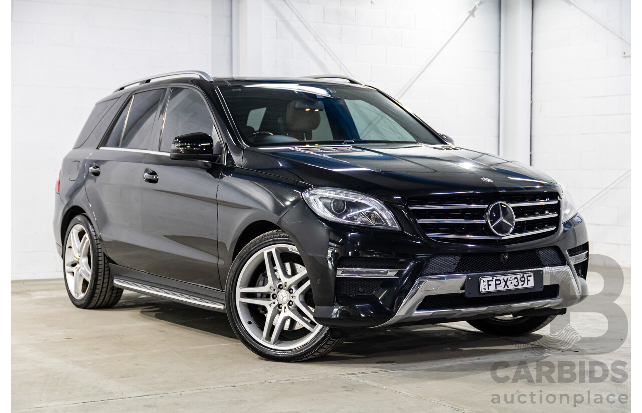 10/2014 Mercedes-Benz ML400 AMG Package (4x4) 166 MY14 4d Wagon Black Obsidian Metallic Twin Turbo V6 3.0L