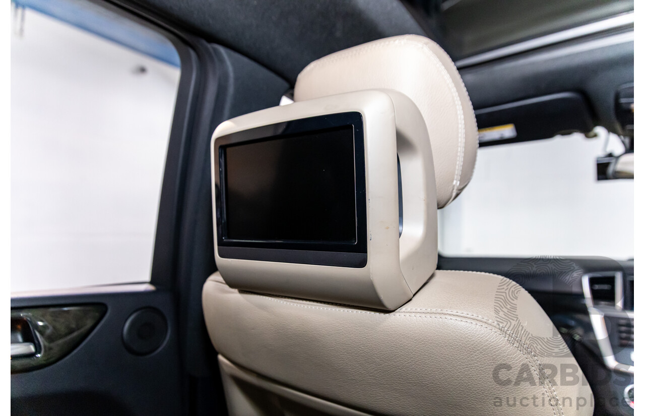 10/2014 Mercedes-Benz ML400 AMG Package (4x4) 166 MY14 4d Wagon Black Obsidian Metallic Twin Turbo V6 3.0L