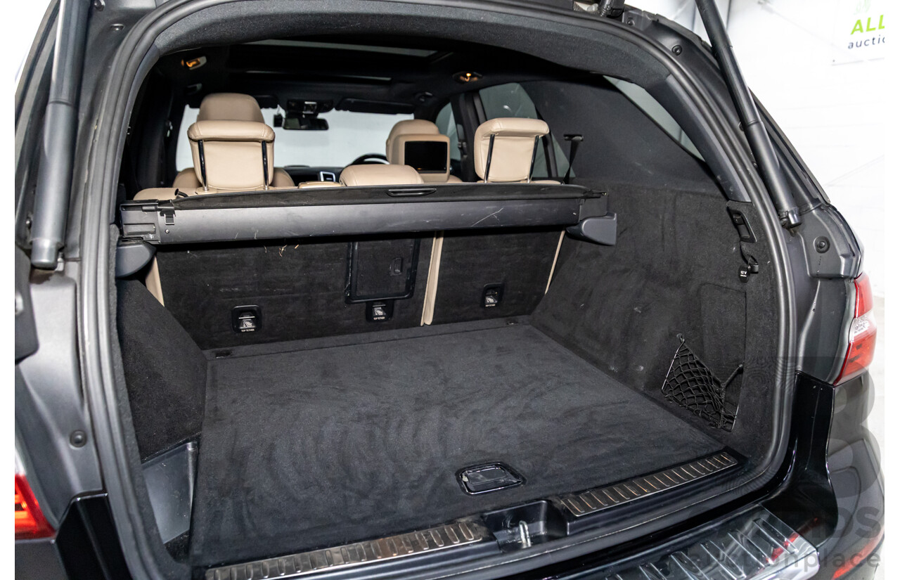 10/2014 Mercedes-Benz ML400 AMG Package (4x4) 166 MY14 4d Wagon Black Obsidian Metallic Twin Turbo V6 3.0L