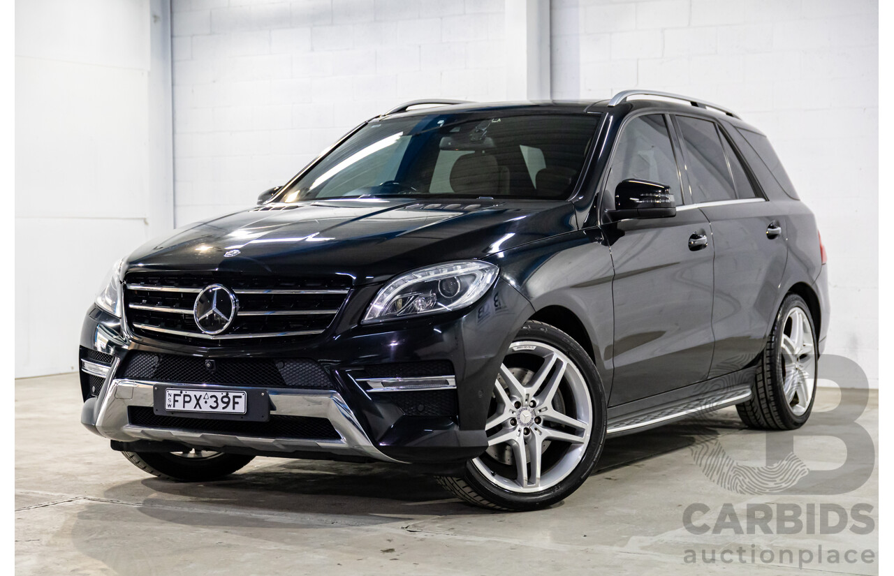 10/2014 Mercedes-Benz ML400 AMG Package (4x4) 166 MY14 4d Wagon Black Obsidian Metallic Twin Turbo V6 3.0L