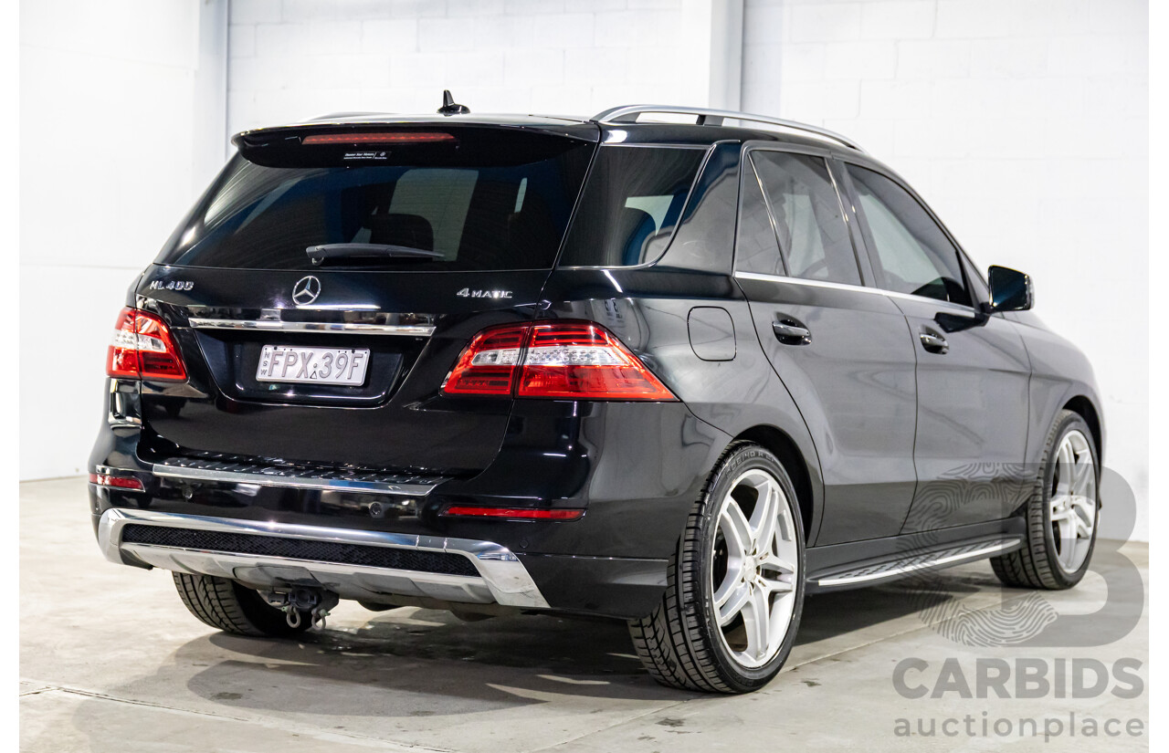 10/2014 Mercedes-Benz ML400 AMG Package (4x4) 166 MY14 4d Wagon Black Obsidian Metallic Twin Turbo V6 3.0L