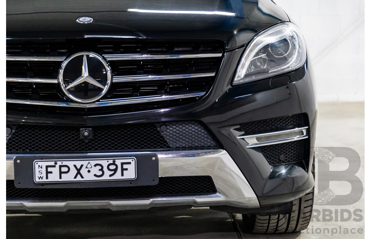 10/2014 Mercedes-Benz ML400 AMG Package (4x4) 166 MY14 4d Wagon Black Obsidian Metallic Twin Turbo V6 3.0L