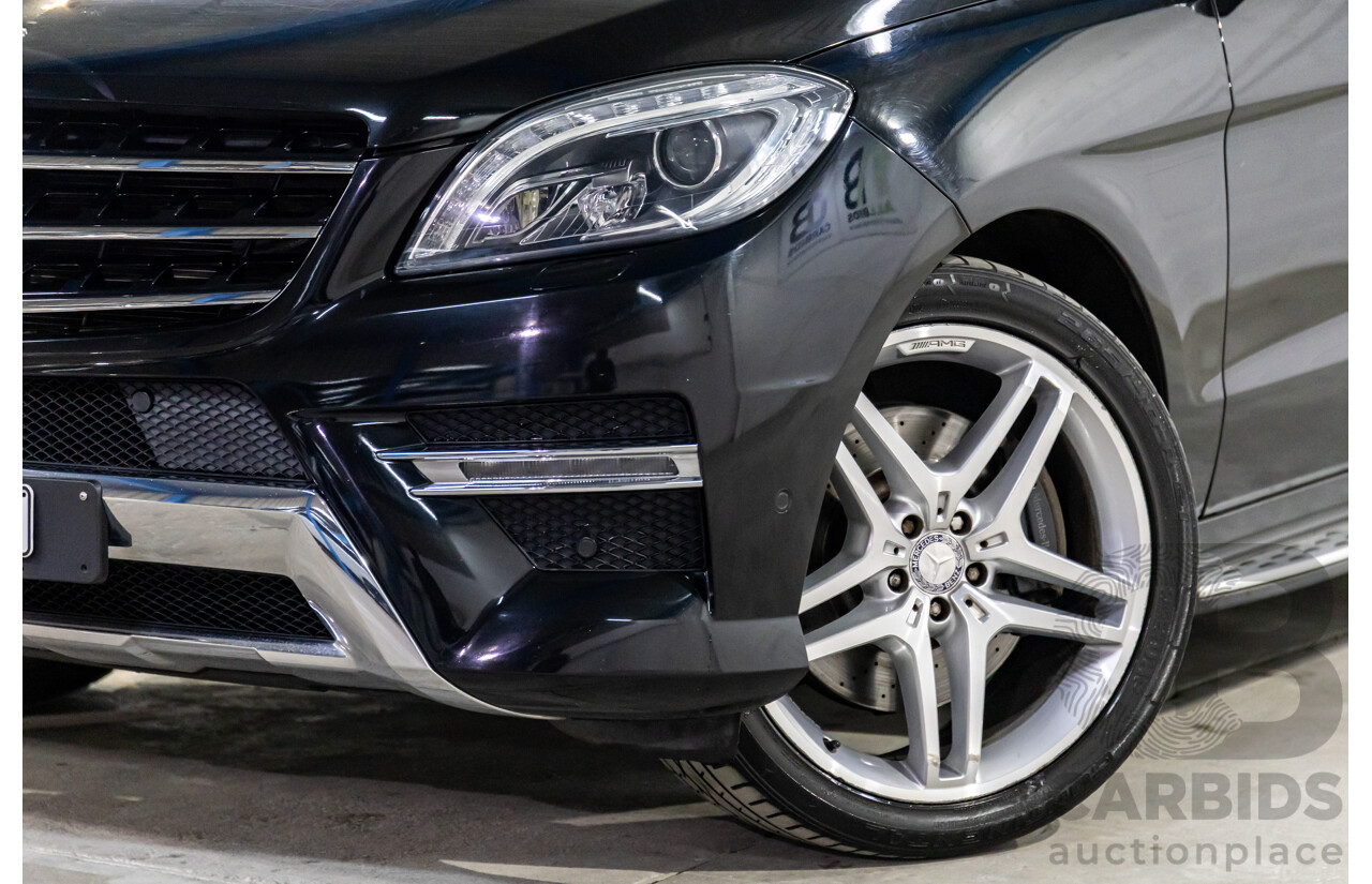 10/2014 Mercedes-Benz ML400 AMG Package (4x4) 166 MY14 4d Wagon Black Obsidian Metallic Twin Turbo V6 3.0L