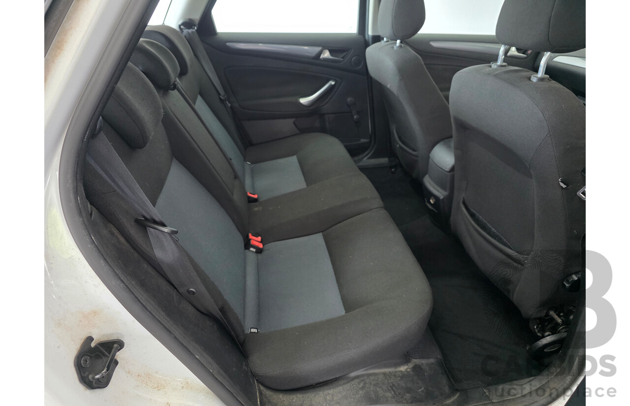 12/2010 Ford Mondeo LX TDCi MB 4d Wagon White Turbo Diesel 2.0L